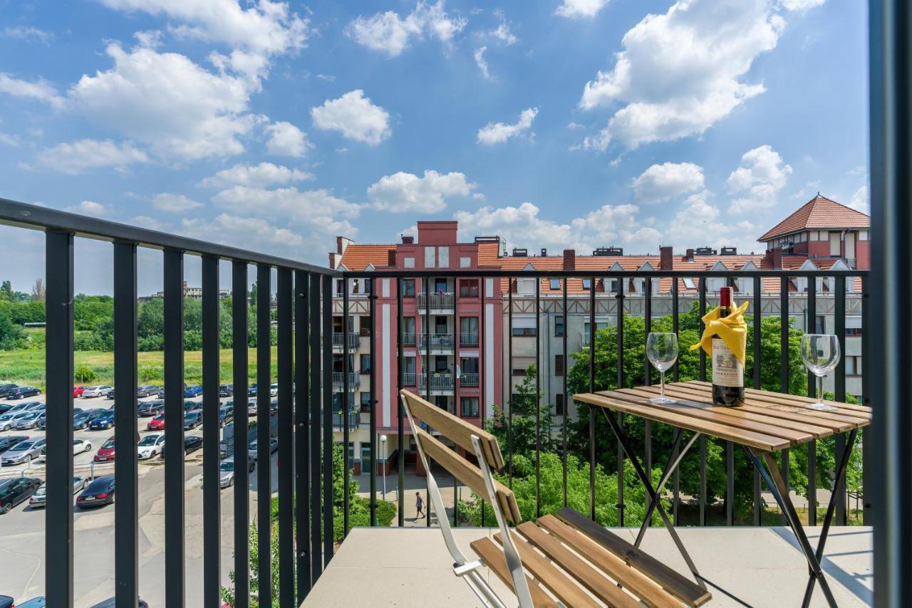 Apartments City View Garbary By Noclegi Renters Poznan Exterior photo